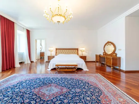 Sale, house, 1100m², Dobrota, Kotor - image 16