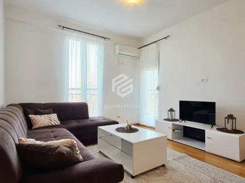 Prodaja, jednosoban stan, 50m², Stari Aerodrom, Podgorica - image 2