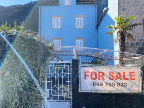 Sale, house, 300m², Stoliv, Kotor - image 9