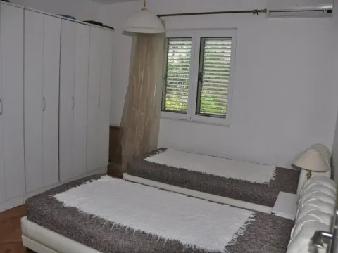 Sale, house, 400m², Dobrota, Kotor - image 15