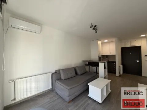 Izdavanje, jednosoban stan, 35m², Grbavica, Novi Sad Sve Podlokacije - image 2