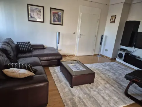 Izdavanje, četvorosoban stan, 106m², Kalenić Pijaca, Vračar Sve Podlokacije - image 4