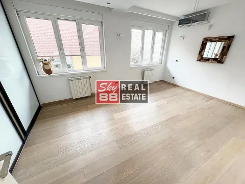 Izdavanje, trosoban stan, 126m², Kalenić Pijaca, Vračar Sve Podlokacije - image 7