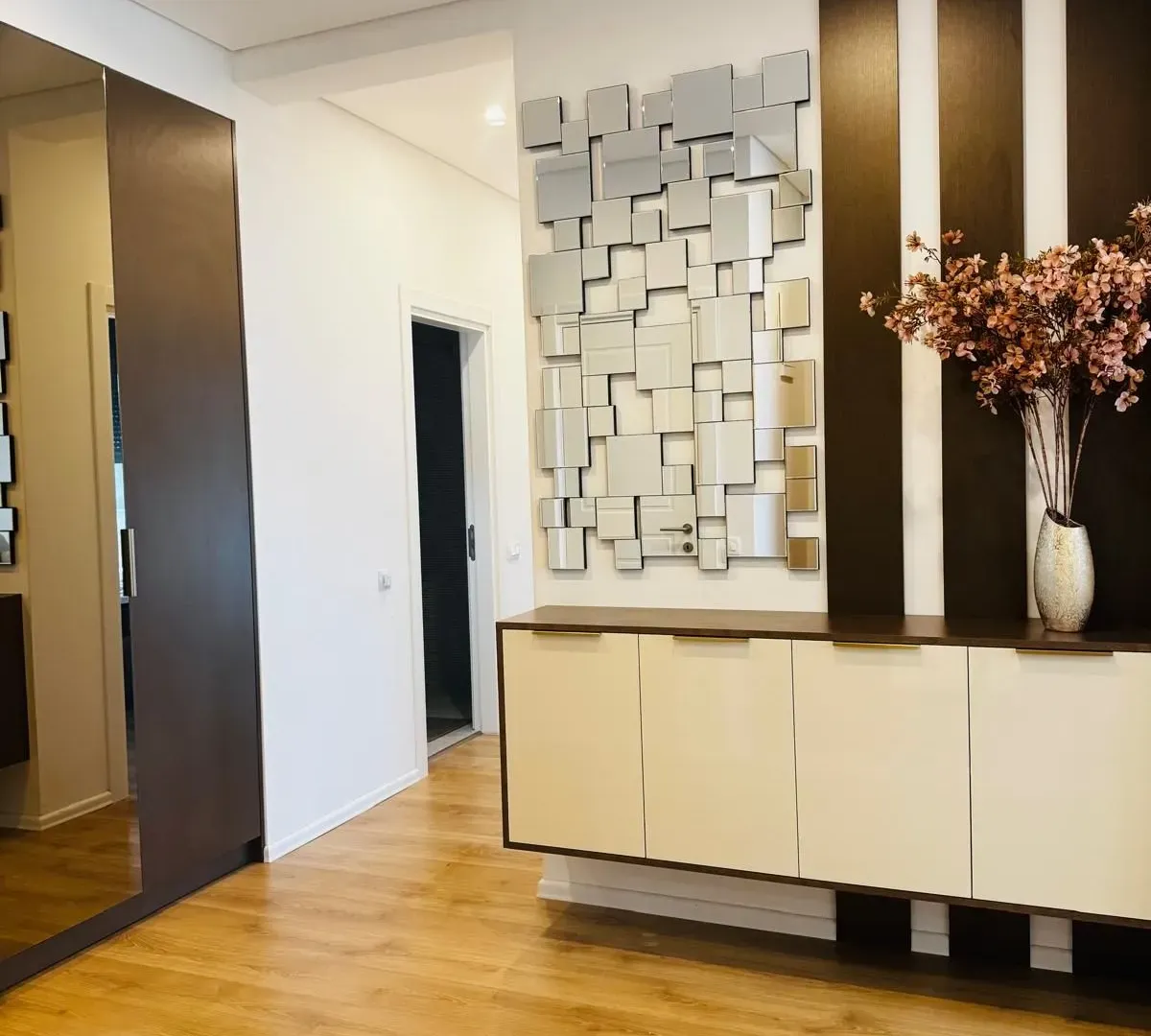 Prodaja, trosoban stan, 90m², Kava, Tivat