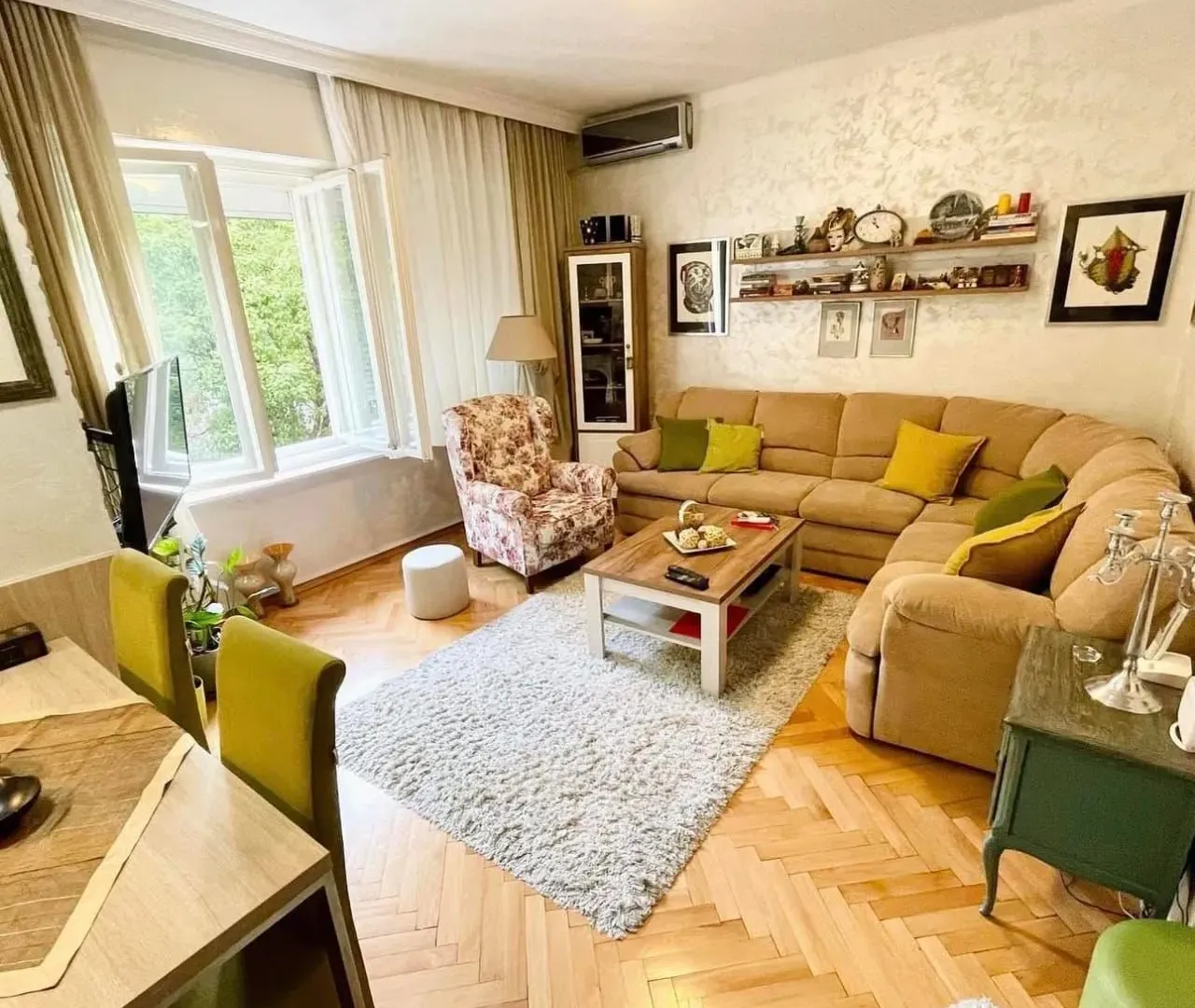 Izdavanje, jednosoban stan, 55m², Centar, Podgorica