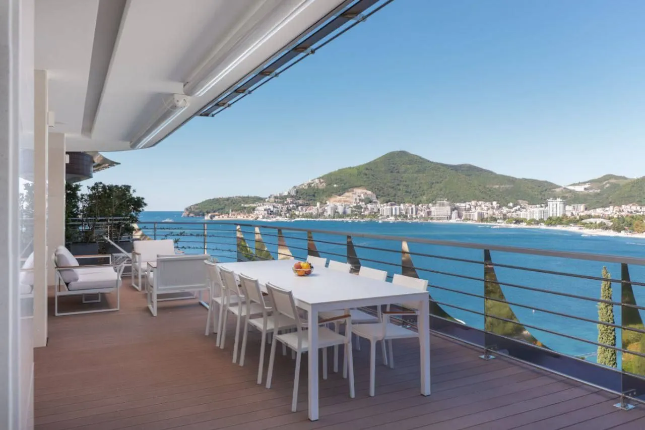 Sale, three bedroom apartment, 282m², Dukley Gardens, Budva