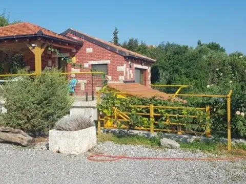 Prodaja, kuća, 103m², Tivat, Crna Gora