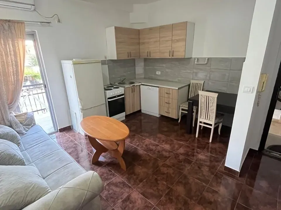 Prodaja, jednosoban stan, 33m², Zlatica, Podgorica