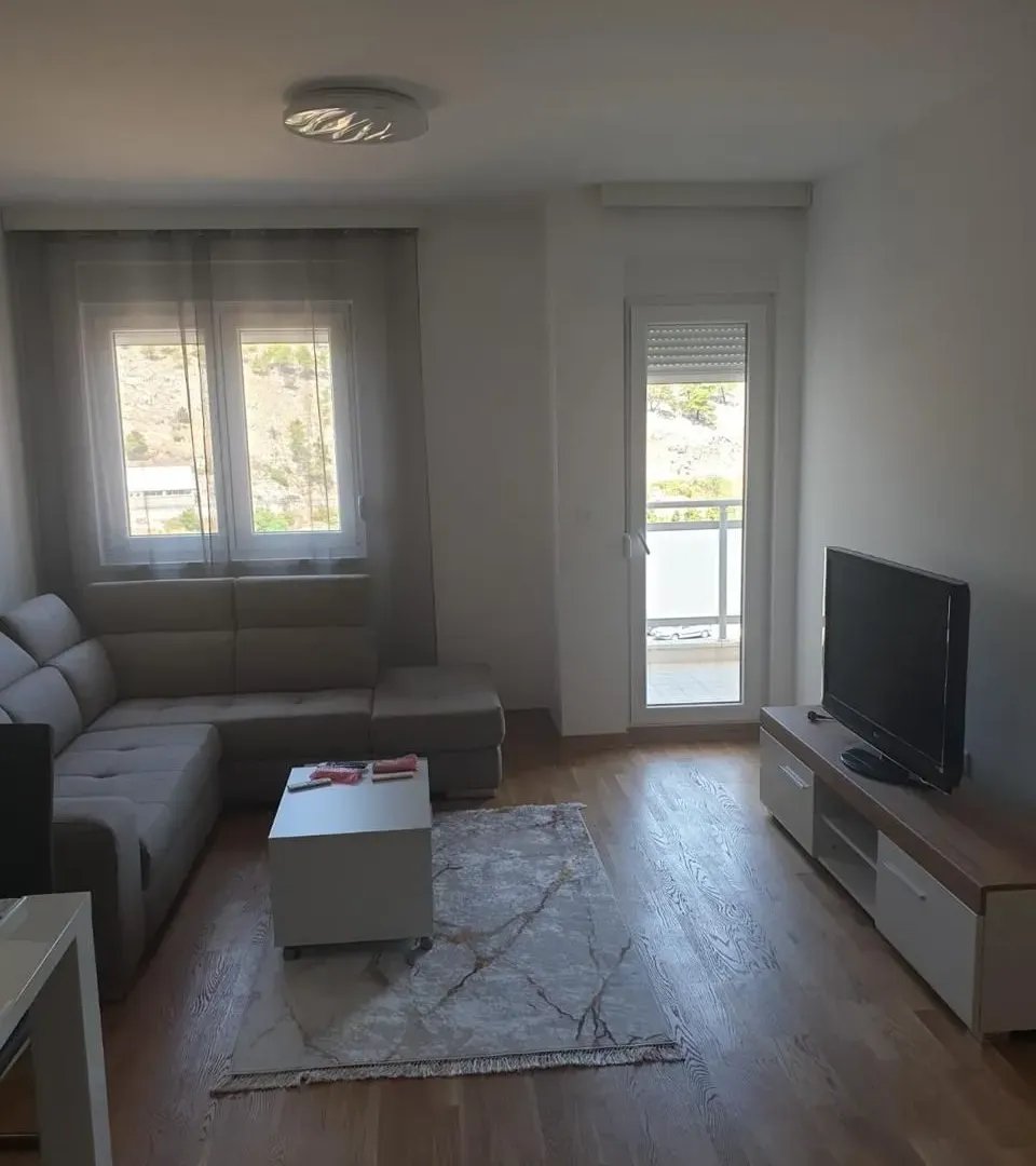 Rent, two bedroom apartment, 64m², City Kej, Podgorica