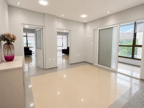 Rent, office space, 100m², Centar, Podgorica - image 4