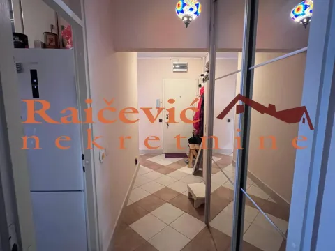 Prodaja, trosoban stan, 78m², Novi Beograd Blok 71, Novi Beograd Sve Podlokacije - image 8