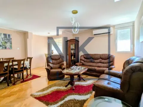 Rent, two bedroom apartment, 78m², Blok 5, Podgorica - image 2