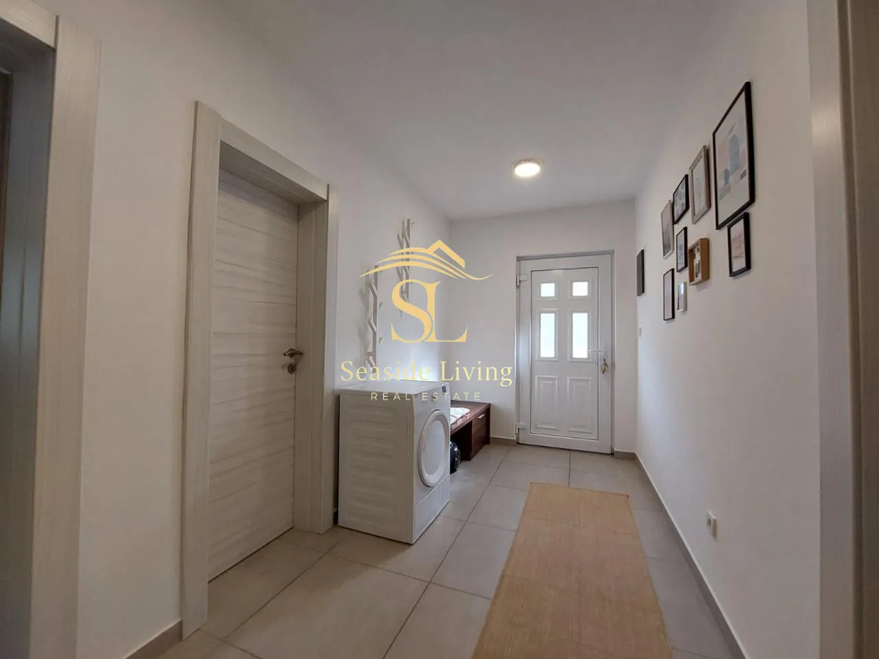 Rent, two bedroom apartment, 70m², Dobrota, Kotor
