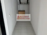 Izdavanje, poslovni prostor, 200m², Surčin, Beograd - image 2