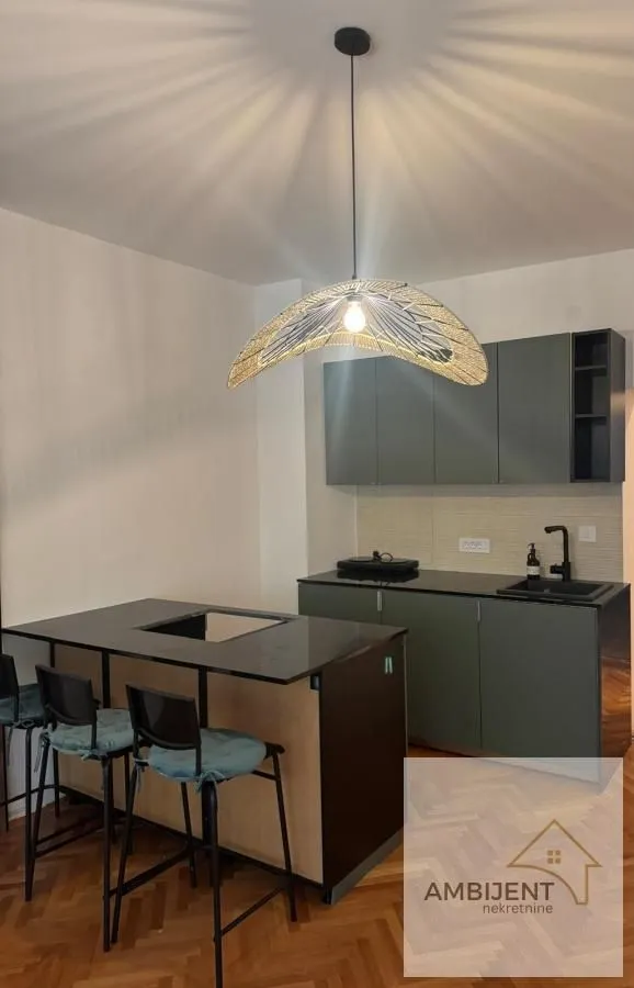 Prodaja, trosoban stan, 54m², Zemun Sve Podlokacije, Beograd