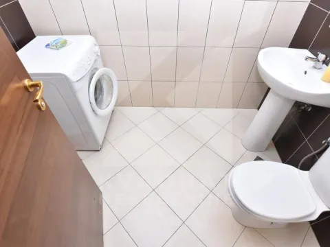 Izdavanje, dvosoban stan, 82m², City Kvart, Podgorica - image 12