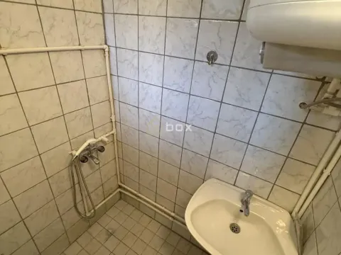 Rent, office space, 75m², Crveni Krst, Niš - image 10