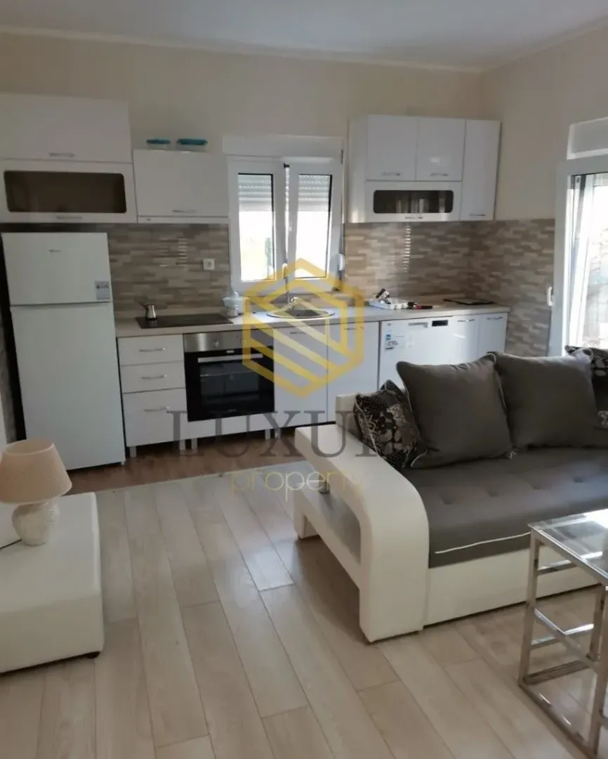 Rent, house, 50m², Stari Aerodrom, Podgorica