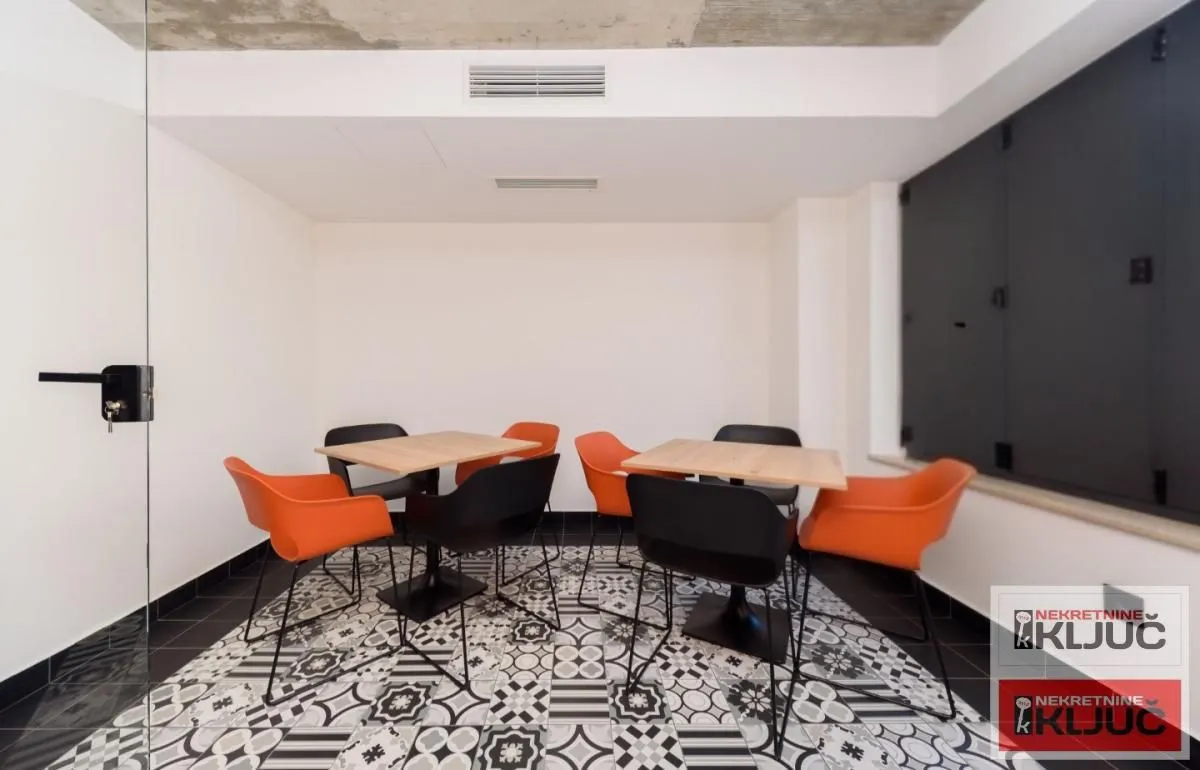 Rent, office space, 279m², Bulevar Oslobodjenja, Novi Sad Sve Podlokacije