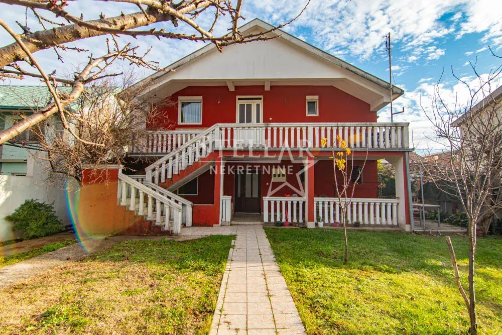 Rent, house, 100m², Zlatica, Podgorica