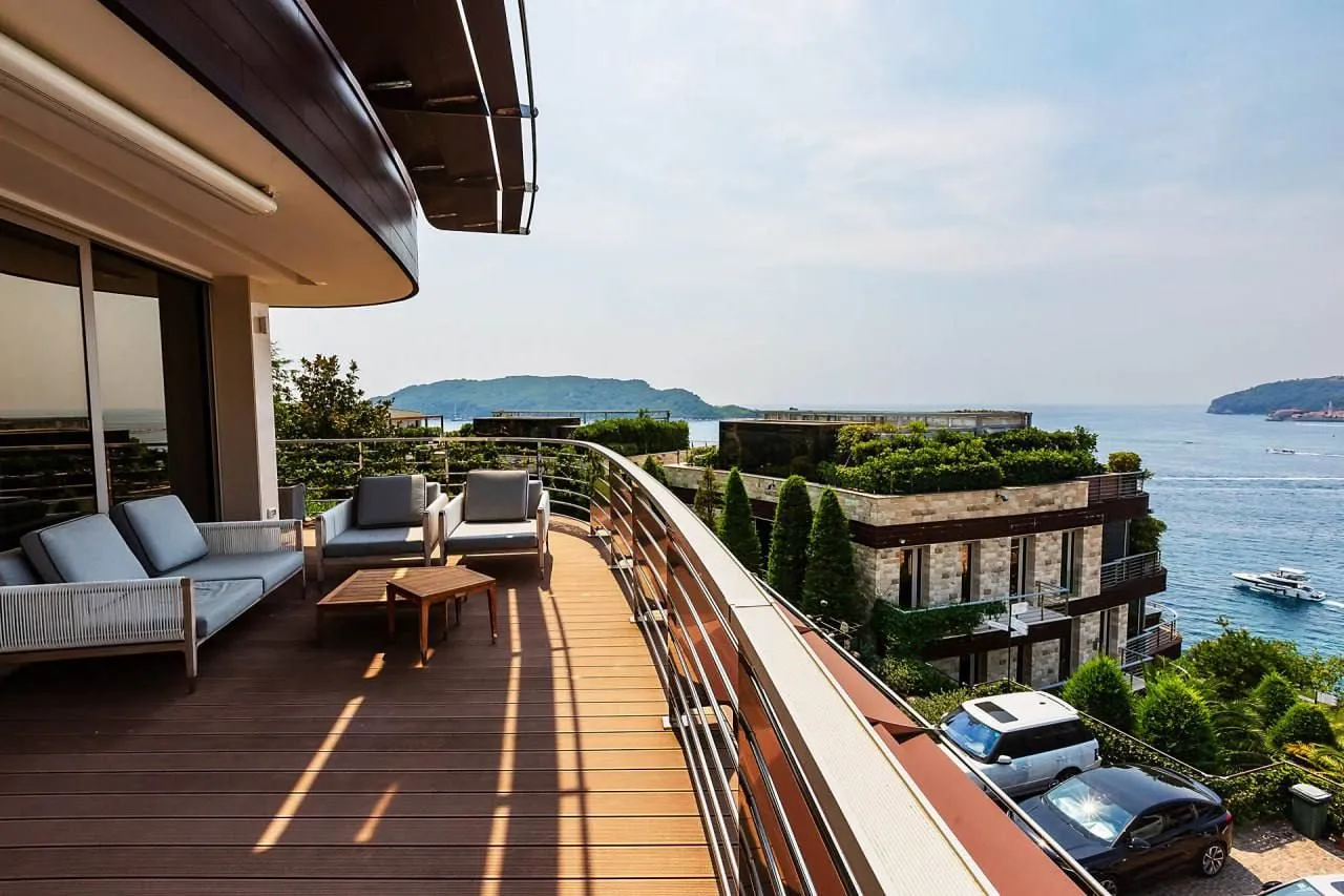 Sale, three bedroom apartment, 572m², Dukley Gardens, Budva