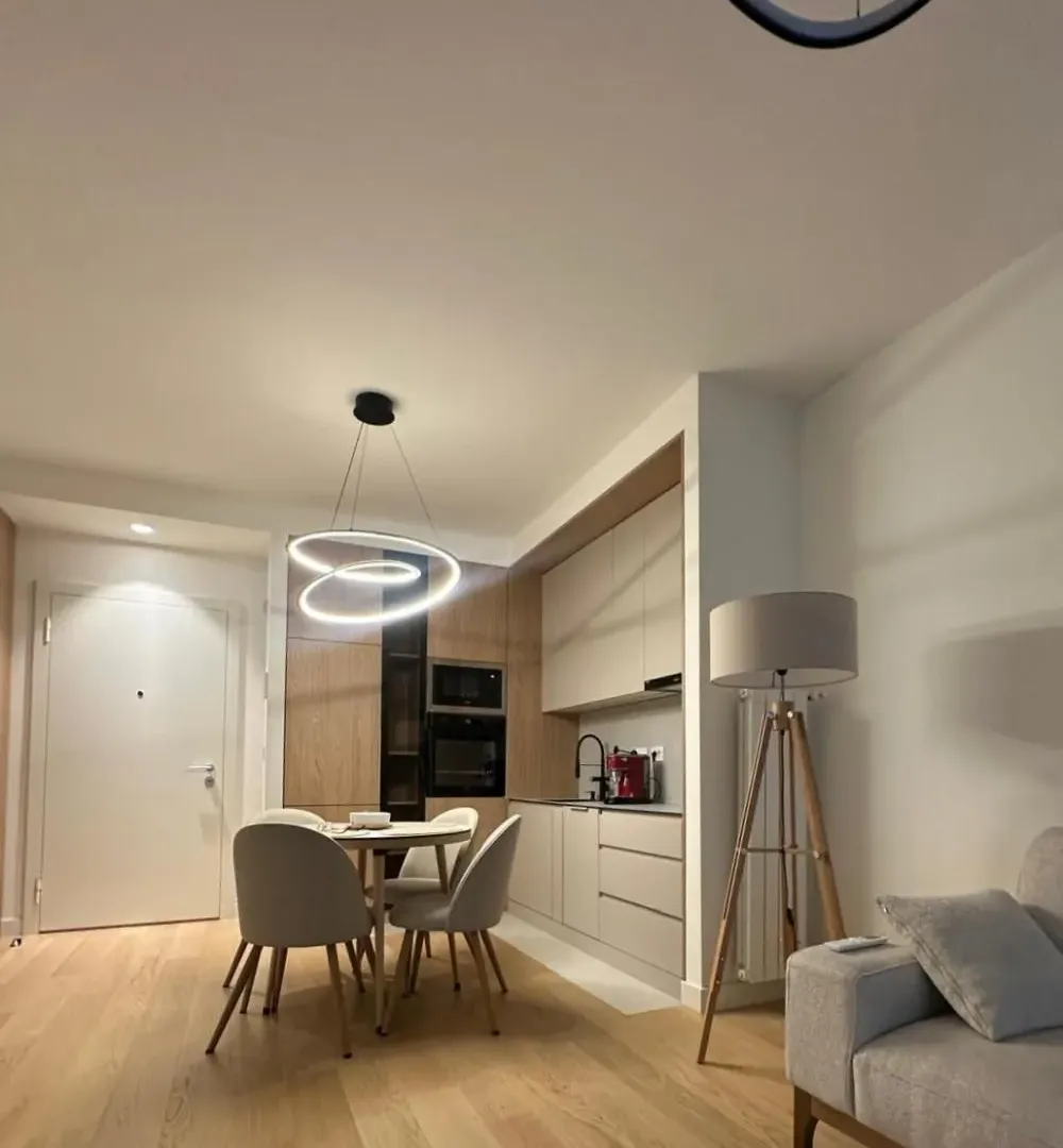 Rent, three bedroom apartment, 74m², Savski Venac, Beograd