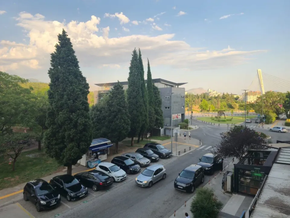Izdavanje, jednosoban stan, 50m², Preko Morače, Podgorica