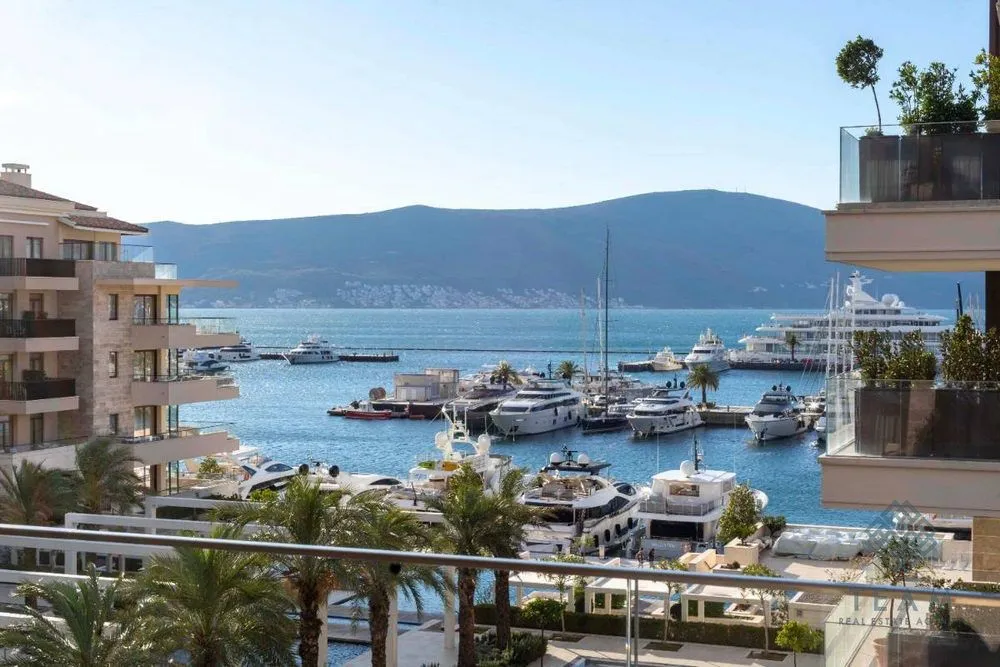 Sale, one bedroom apartment, 81m², Porto Montenegro, Tivat
