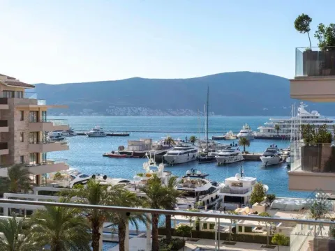 Prodaja, jednosoban stan, 81m², Porto Montenegro, Tivat - image 14