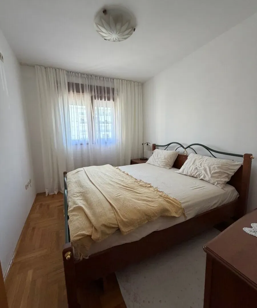 Rent, apartment, 64m², Stari Aerodrom, Podgorica
