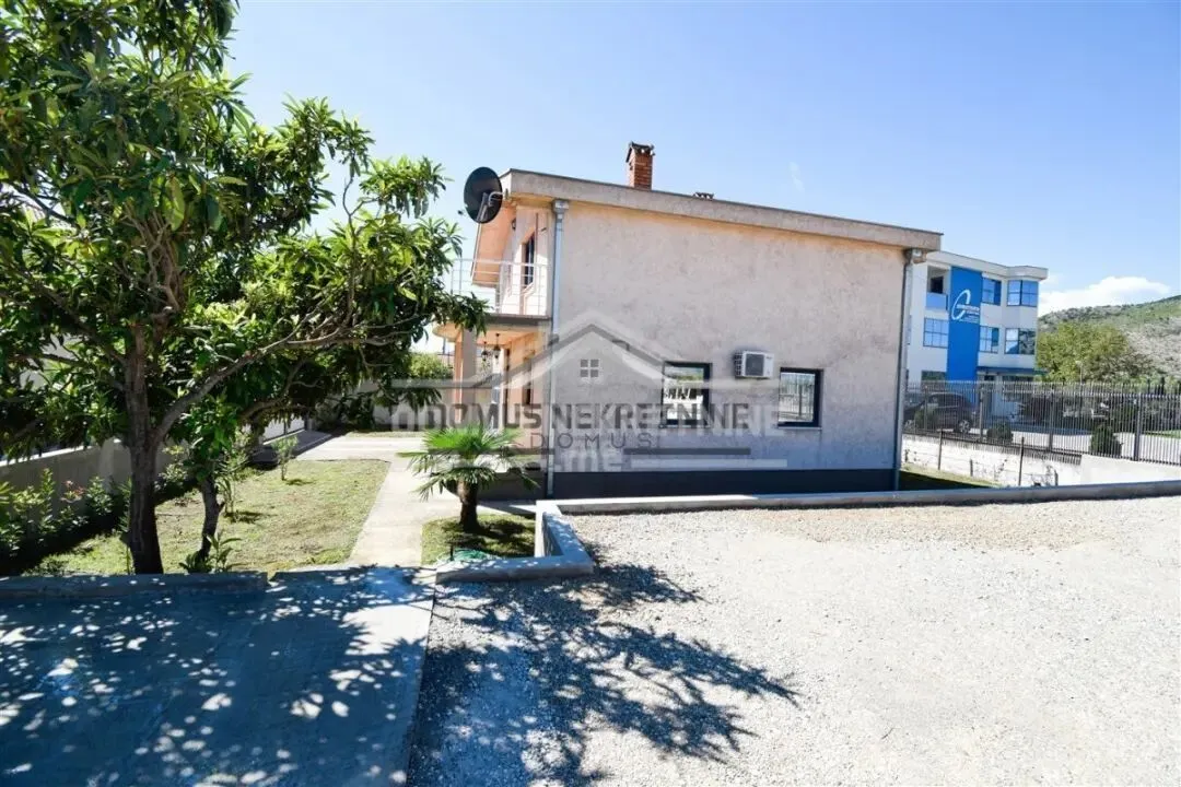 Rent, house, 160m², Donja Gorica, Podgorica