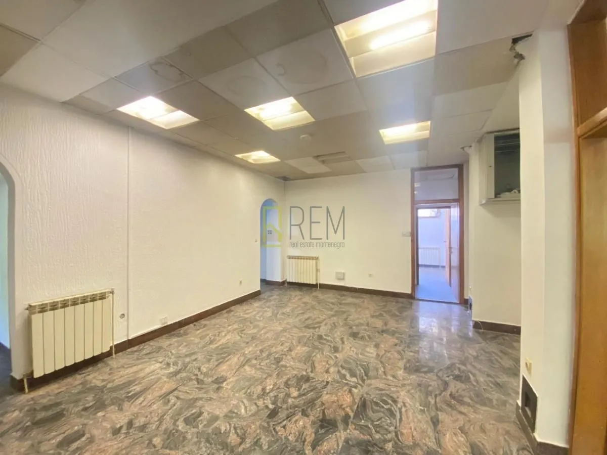 Sale, office space, 190m², Ljubović, Podgorica