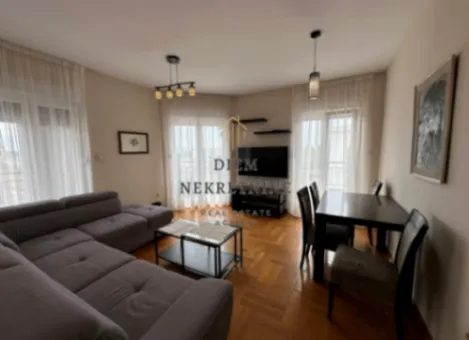 Izdavanje, dvosoban stan, 65m², Zabjelo, Podgorica