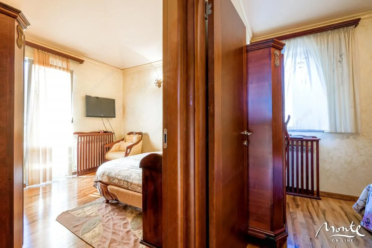 Sale, four bedroom apartment, 179m², Budva, Crna Gora