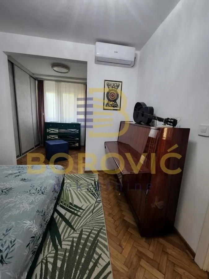 Rent, two bedroom apartment, 55m², Bežanija, Beograd