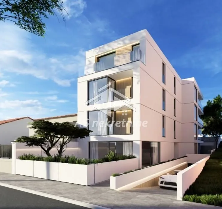 Sale, four bedroom apartment, 313m², Autokomanda, Voždovac Sve Podlokacije