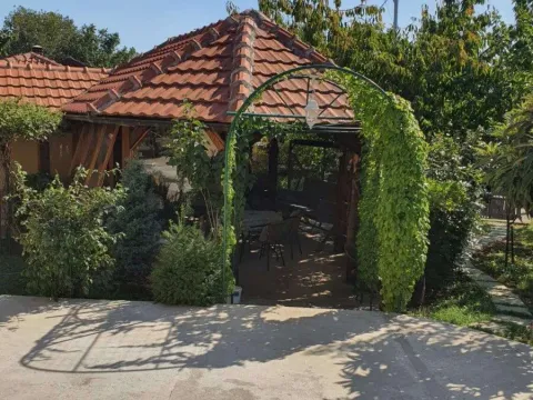 Rent, house, 92m², Mareza, Podgorica - image 23