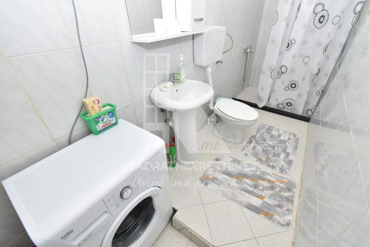 Izdavanje, jednosoban stan, 50m², Momišići, Podgorica