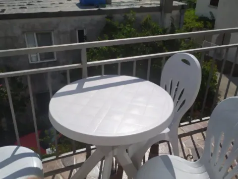 Izdavanje, garsonjera, 27m², Sutomore, Bar - image 3