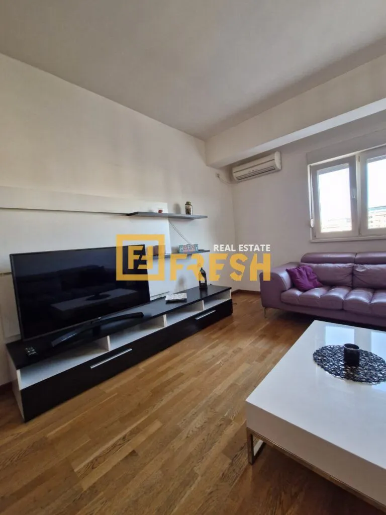 Rent, one bedroom apartment, 54m², City Kvart, Podgorica