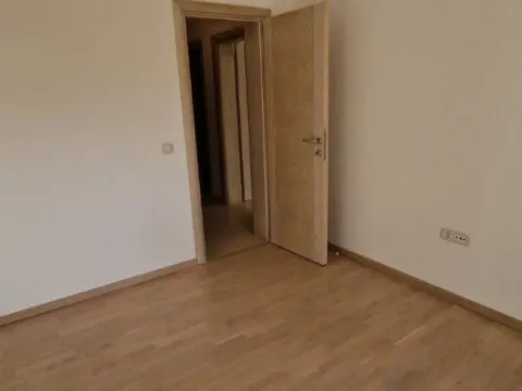 Sale, one bedroom apartment, 53m², Bečići, Budva - image 8