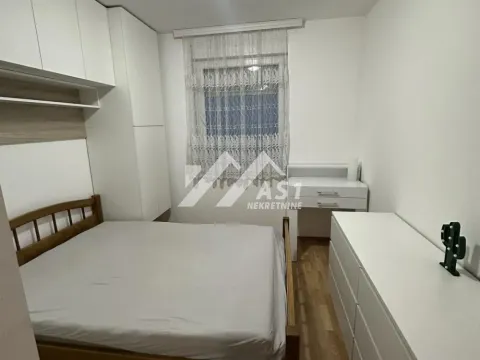Izdavanje, trosoban stan, 58m², Sajam, Novi Sad Sve Podlokacije - image 4