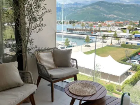 Sale, one bedroom apartment, 77m², Porto Montenegro, Tivat - image 11