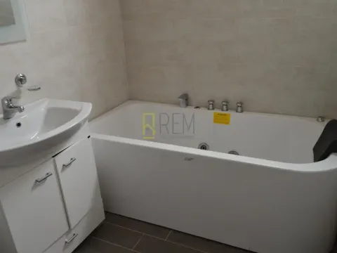 Prodaja, dvosoban stan, 72m², Bečići, Budva - image 9