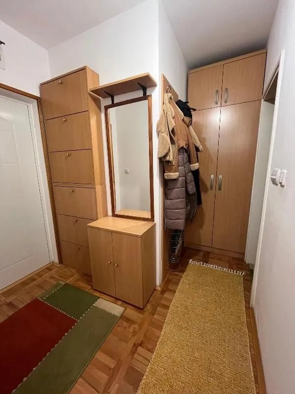 Izdavanje, jednosoban stan, 40m², Zvezdara Sve Podlokacije, Beograd