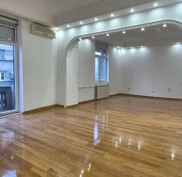 Stan in Vračar Sve Podlokacije