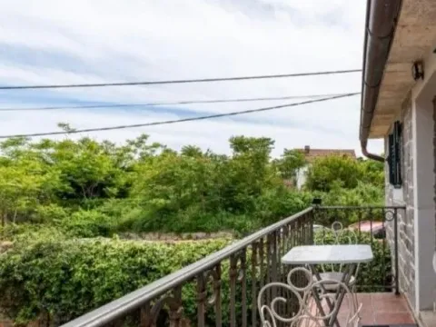 Rent, studio apartment, 35m², Radovići, Tivat - image 3