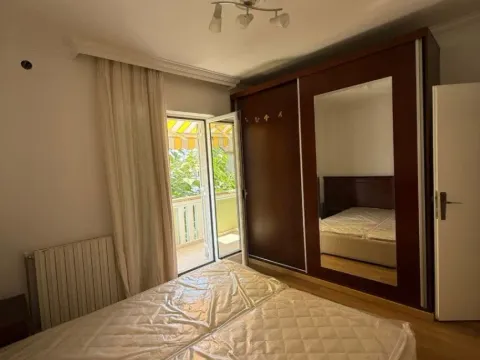 Izdavanje, trosoban stan, 150m², Tivat, Crna Gora - image 8