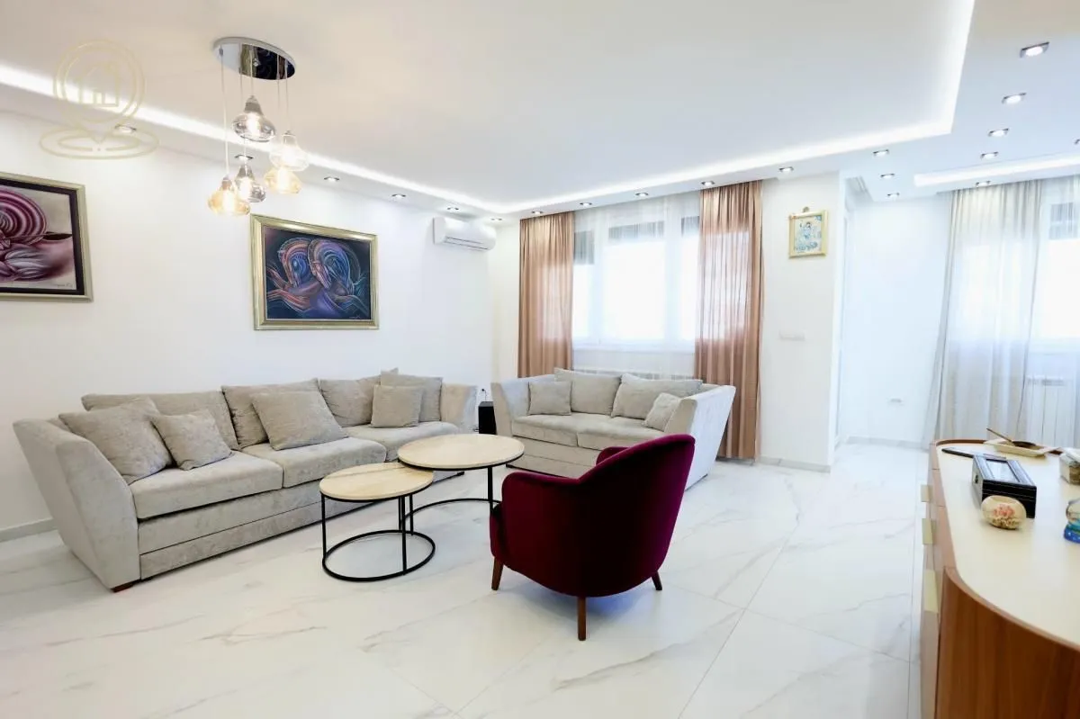 Prodaja, stan, 149m², Sajmište, Novi Sad