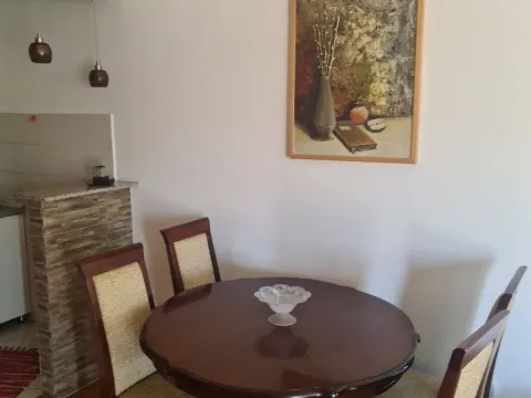 Izdavanje, jednosoban stan, 40m², Stari Aerodrom, Podgorica - image 3